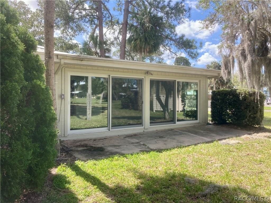 11499 W Bayshore Dr - Photo 3 of 45