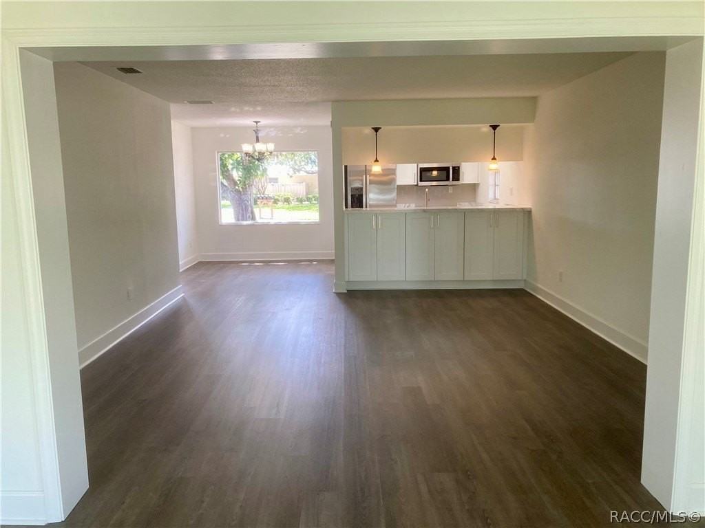 11499 W Bayshore Dr - Photo 6 of 45