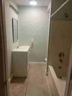 405 27th Ct - Photo 6 of 9