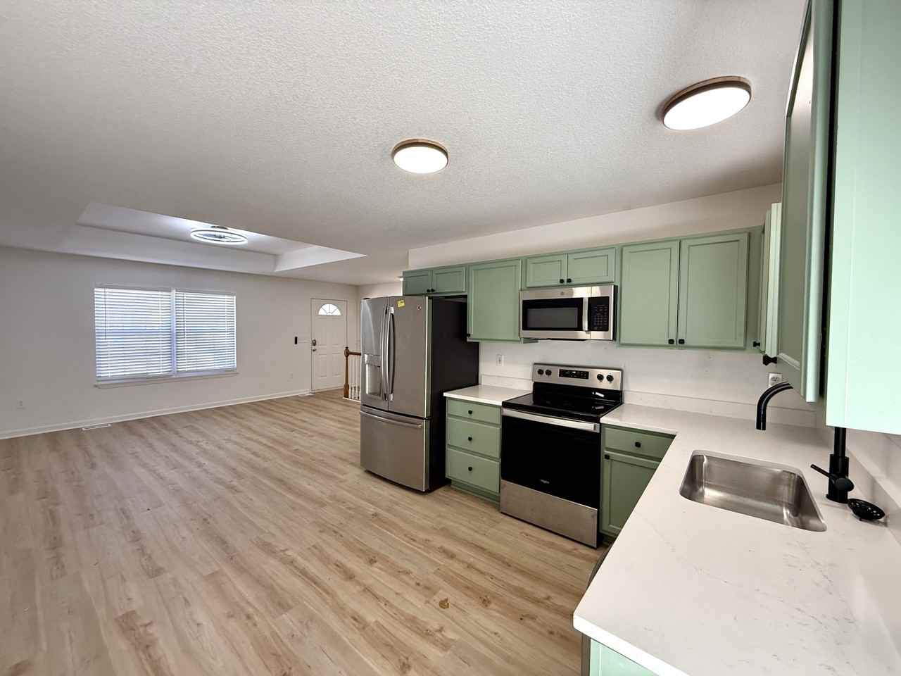 900 Mission Rd #900 - Photo 4 of 16