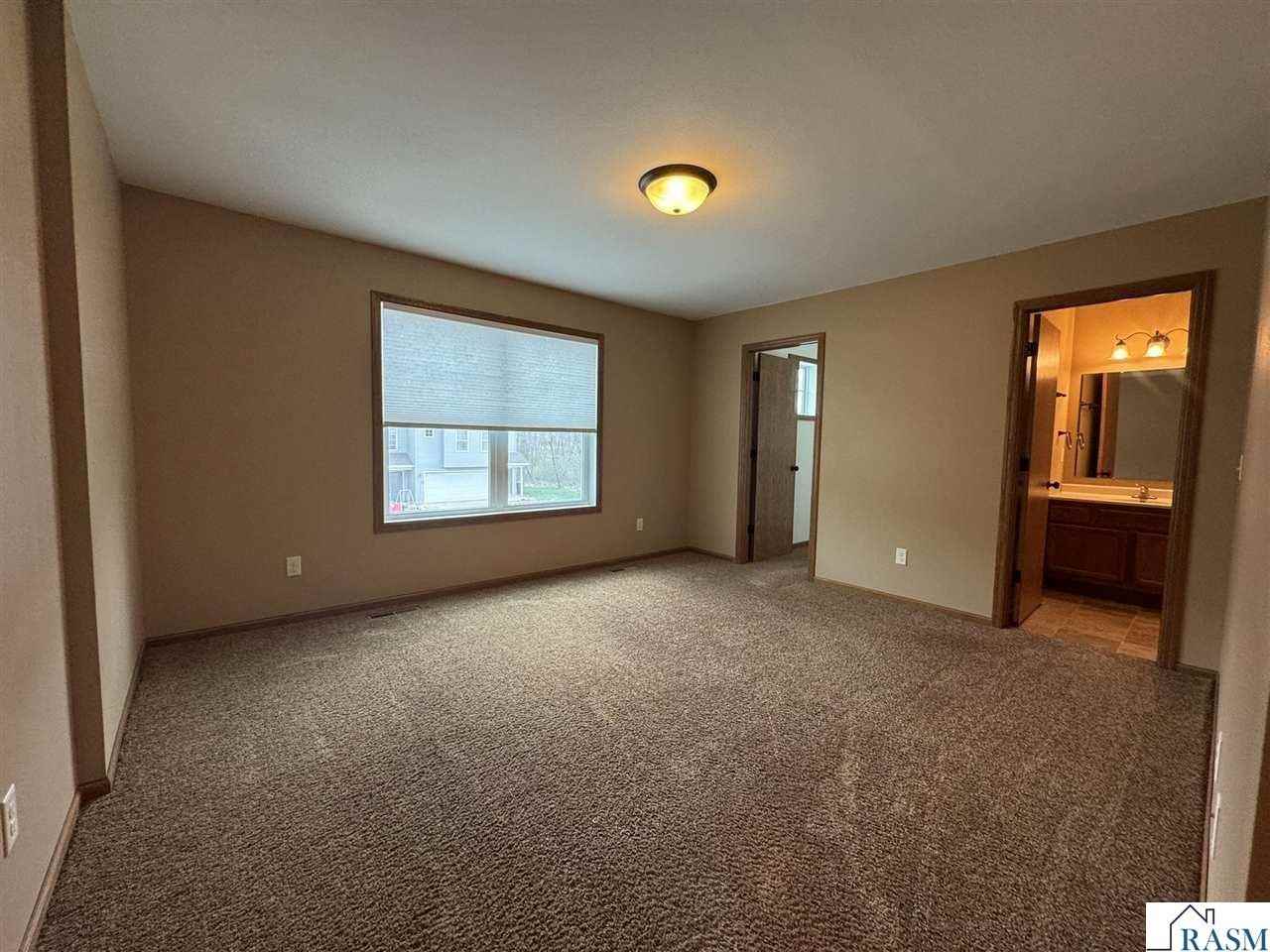 109 Oriole Path - Photo 7 of 12