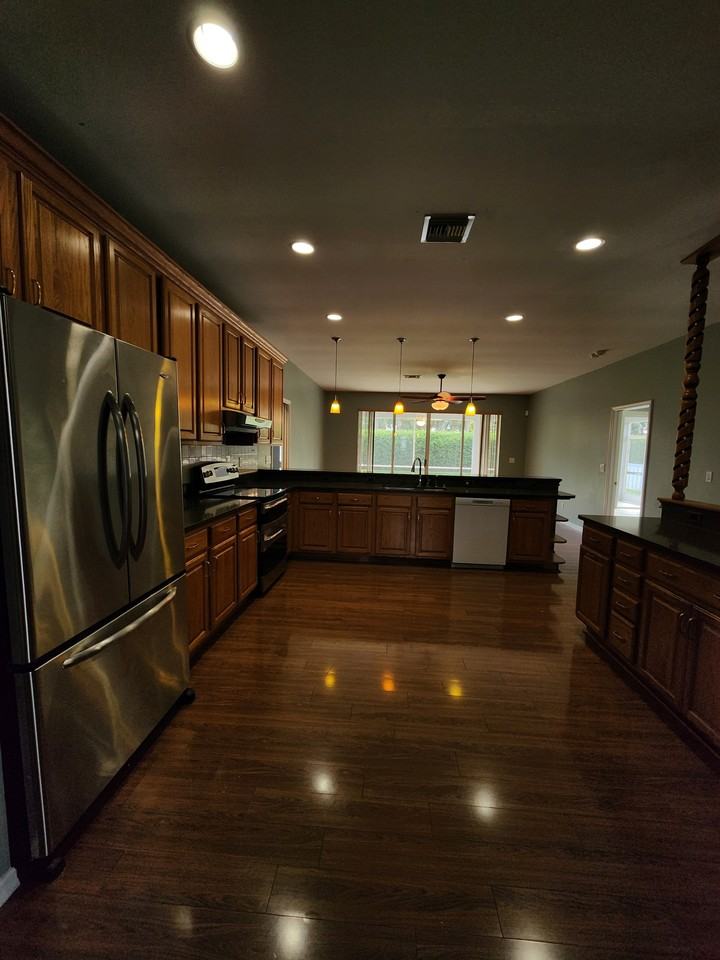 11016 Lakeland Cir #1 - Photo 4 of 21