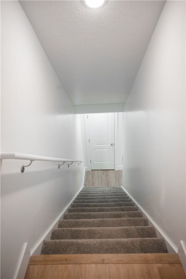 2082 Nw #B - Photo 5 of 32