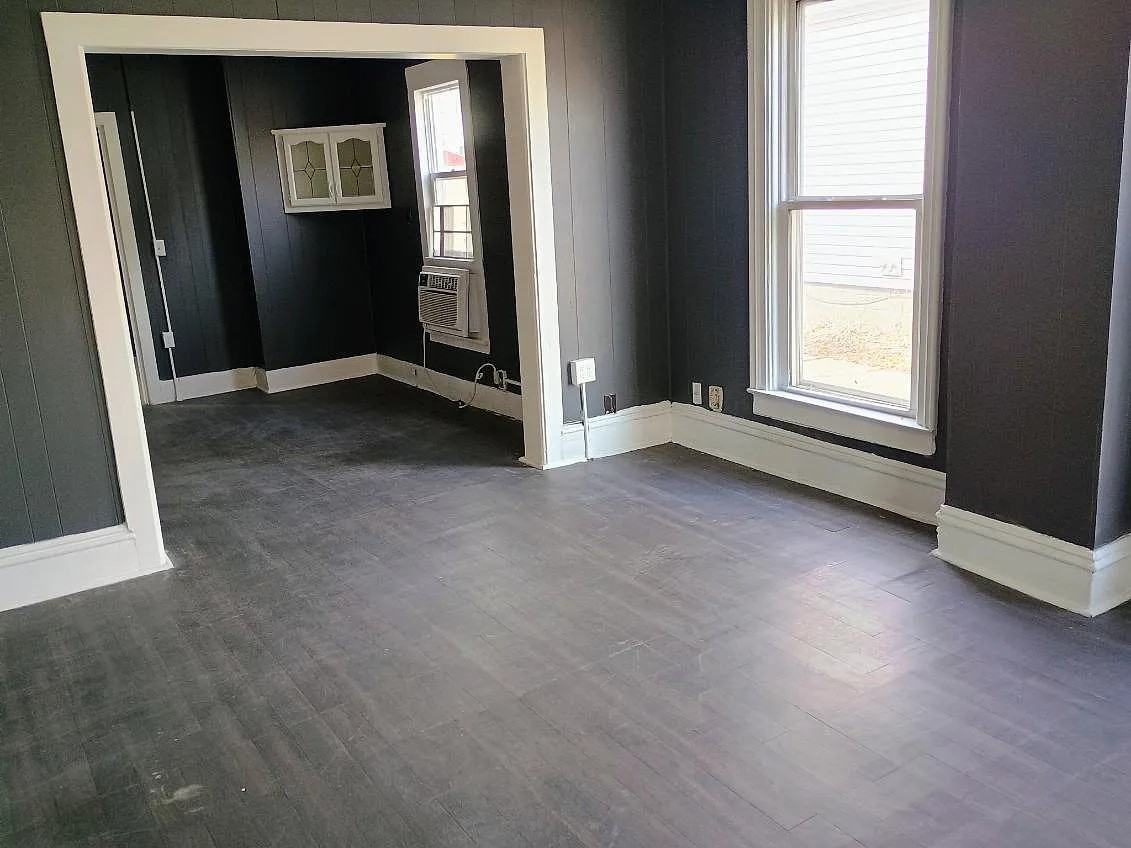 417 1st Ave Nw #2 - Photo 7 of 10