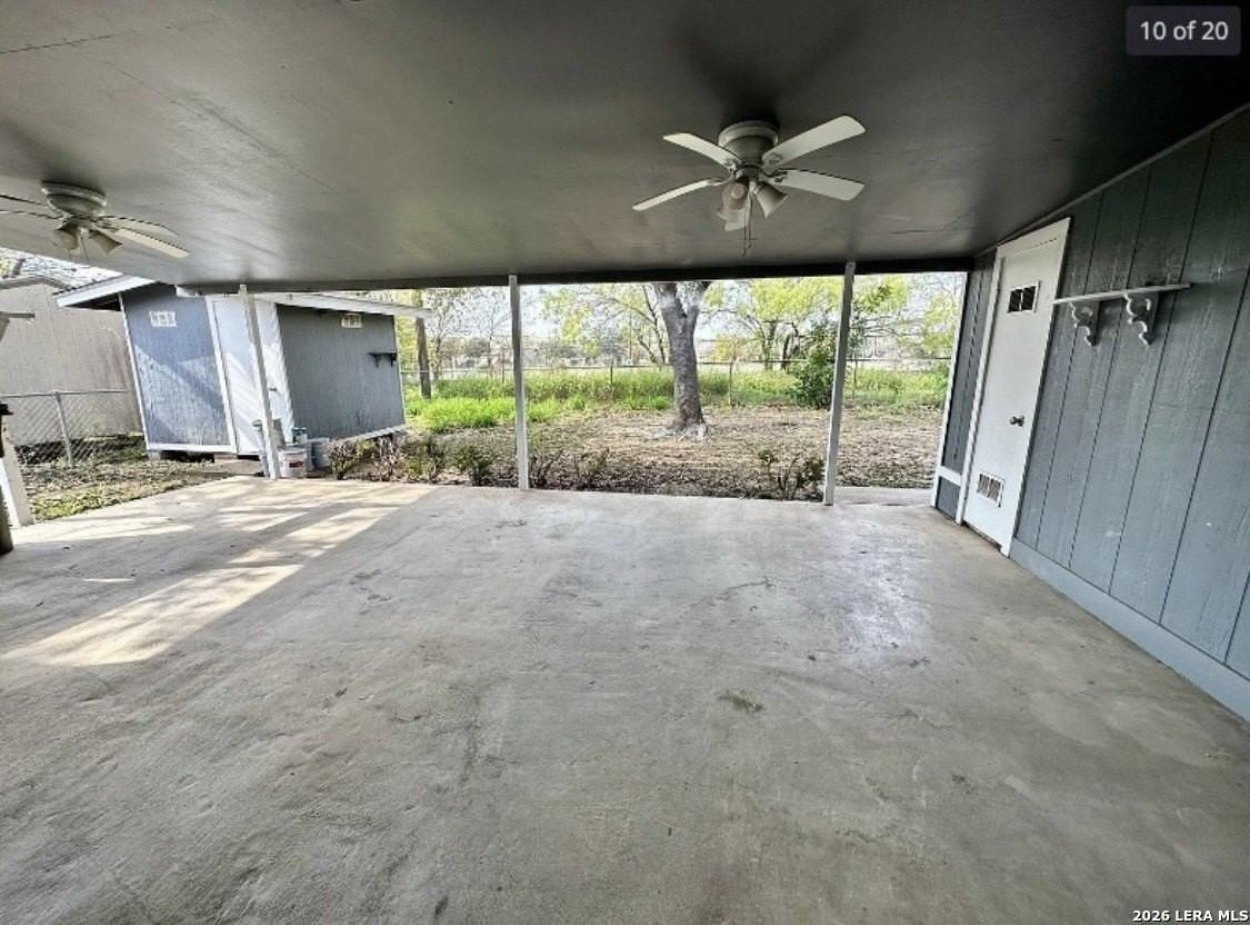 5411 Clark Ave - Photo 7 of 19