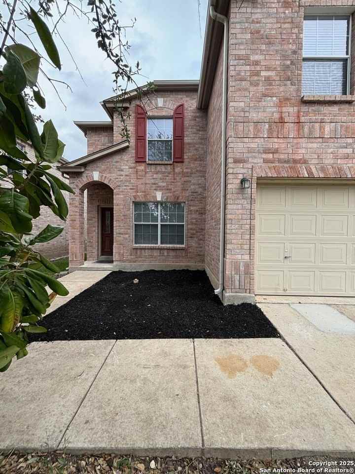 11107 Liberty Fld - Photo 2 of 28
