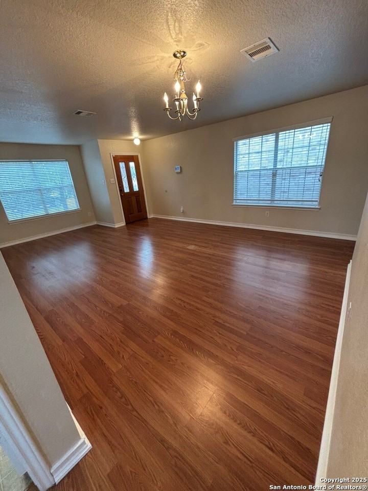 11107 Liberty Fld - Photo 3 of 28