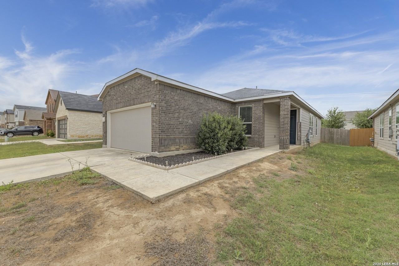 6422 Hibiscus Fls - Photo 3 of 19