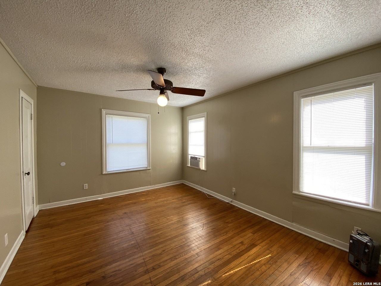 321 Duck St - Photo 5 of 7