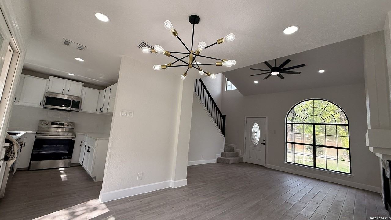 6283 Valley Bay Dr - Photo 5 of 26