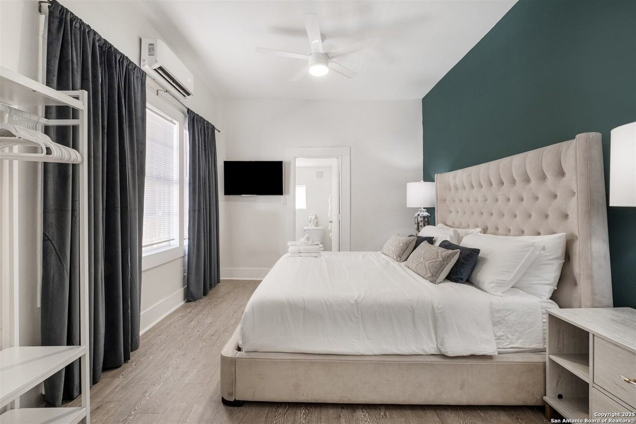 302 E Cevallos #2 - Photo 6 of 14