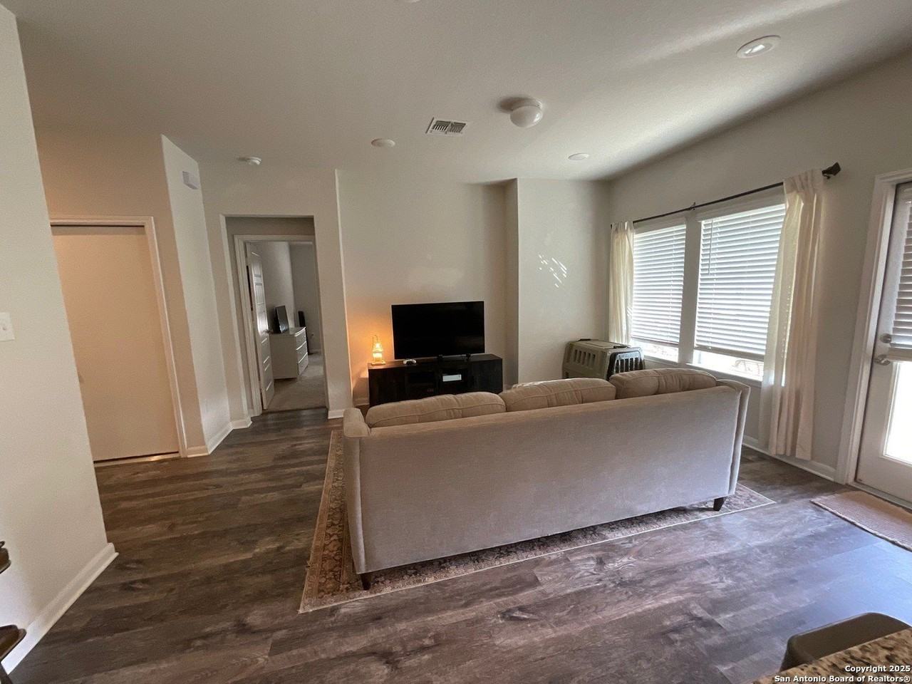 2118 Silver Maple - Photo 5 of 17