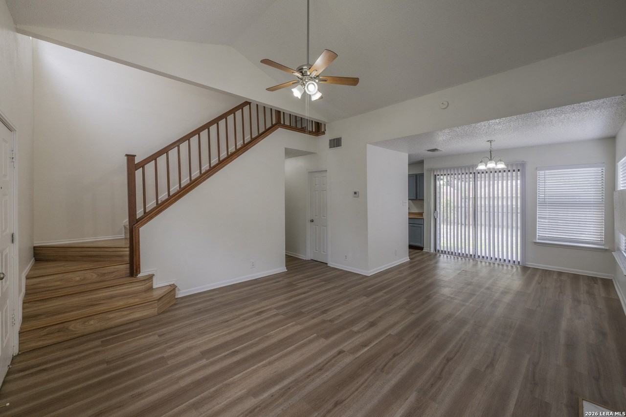 4058 Mystic Sunrise Dr - Photo 3 of 16