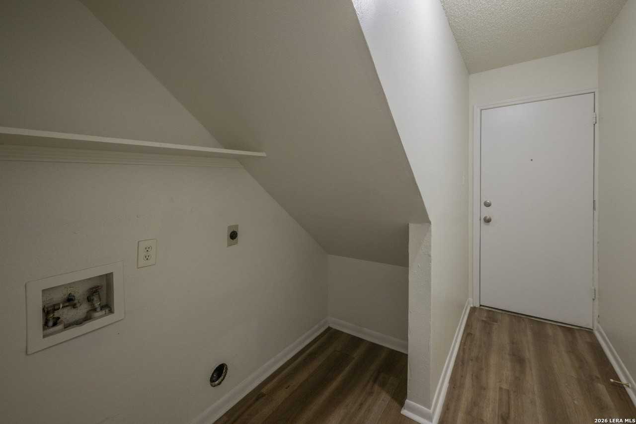 4058 Mystic Sunrise Dr - Photo 6 of 16