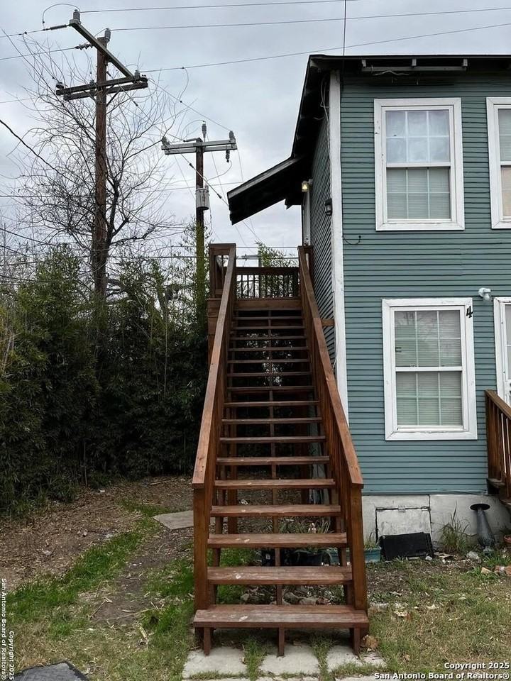 905 W Lynwood Ave #3 - Photo 4 of 24