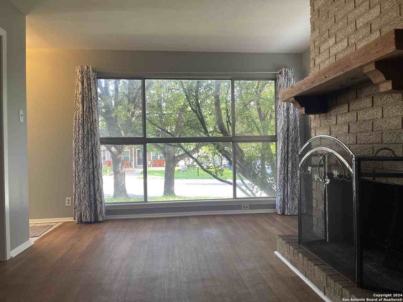 138 Shady Rill - Photo 3 of 24