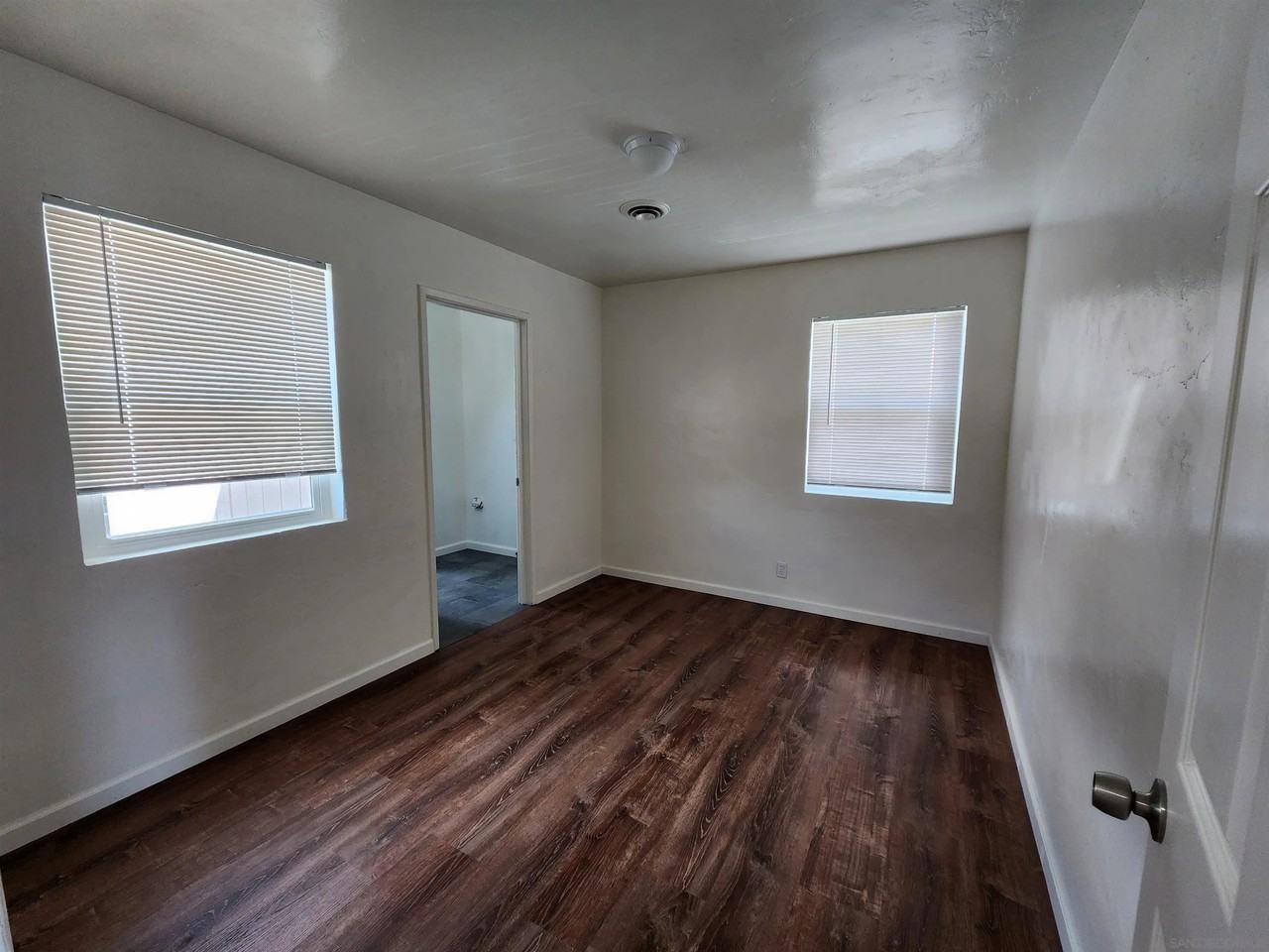 7238 Fulton St - Photo 6 of 17