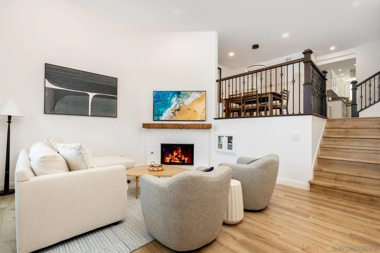 241 S Sierra Ave - Photo 4 of 31