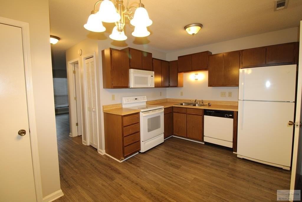 2012 Gion St - Photo 7 of 16