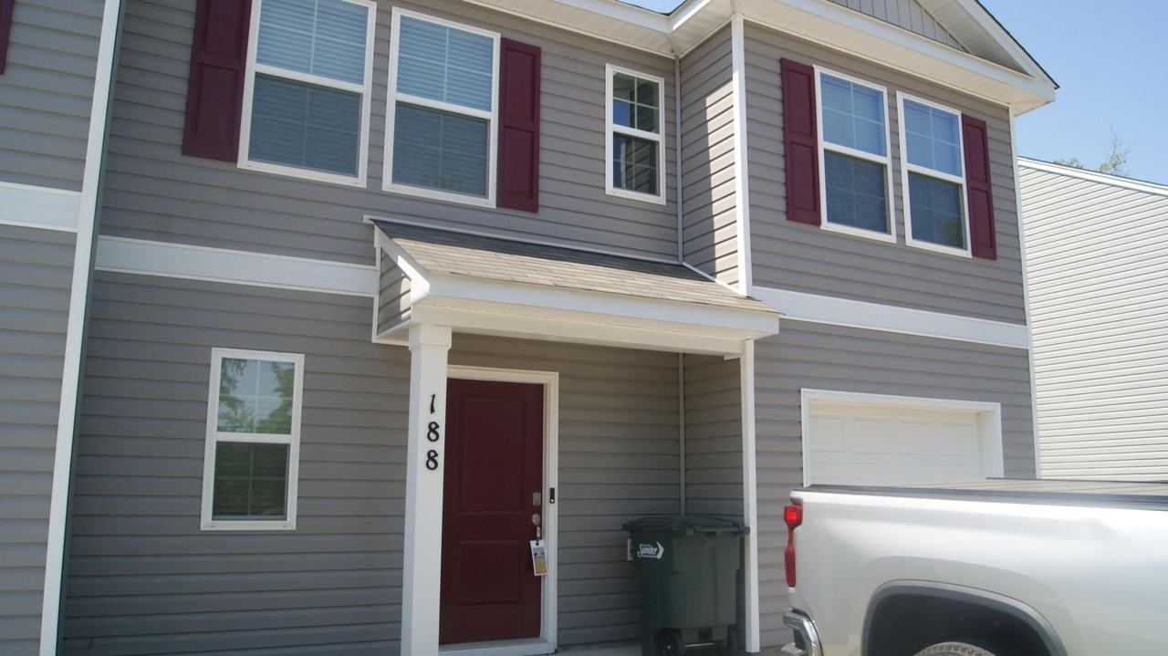 188 Wall St - Photo 2 of 31