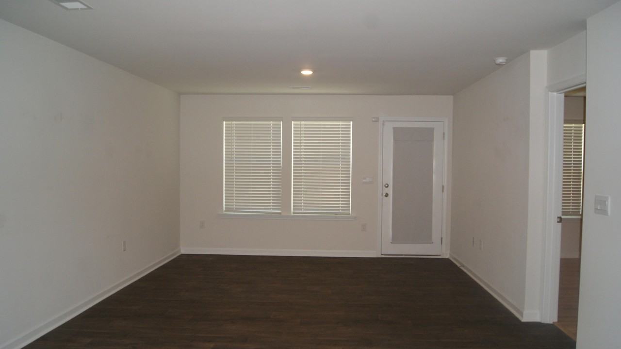 188 Wall St - Photo 6 of 31