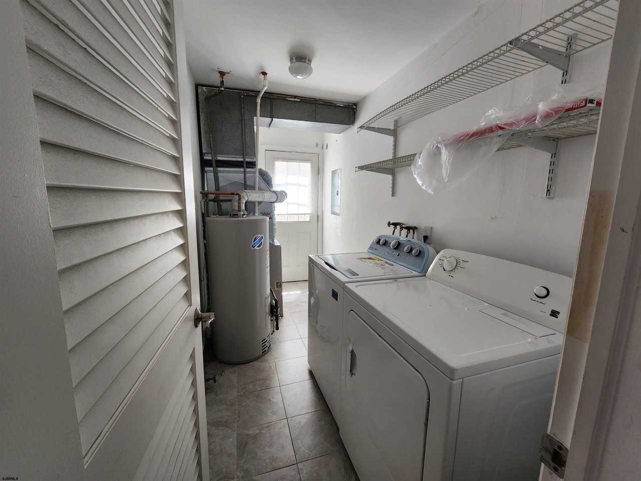 106 N Dudley Ave - Photo 5 of 14