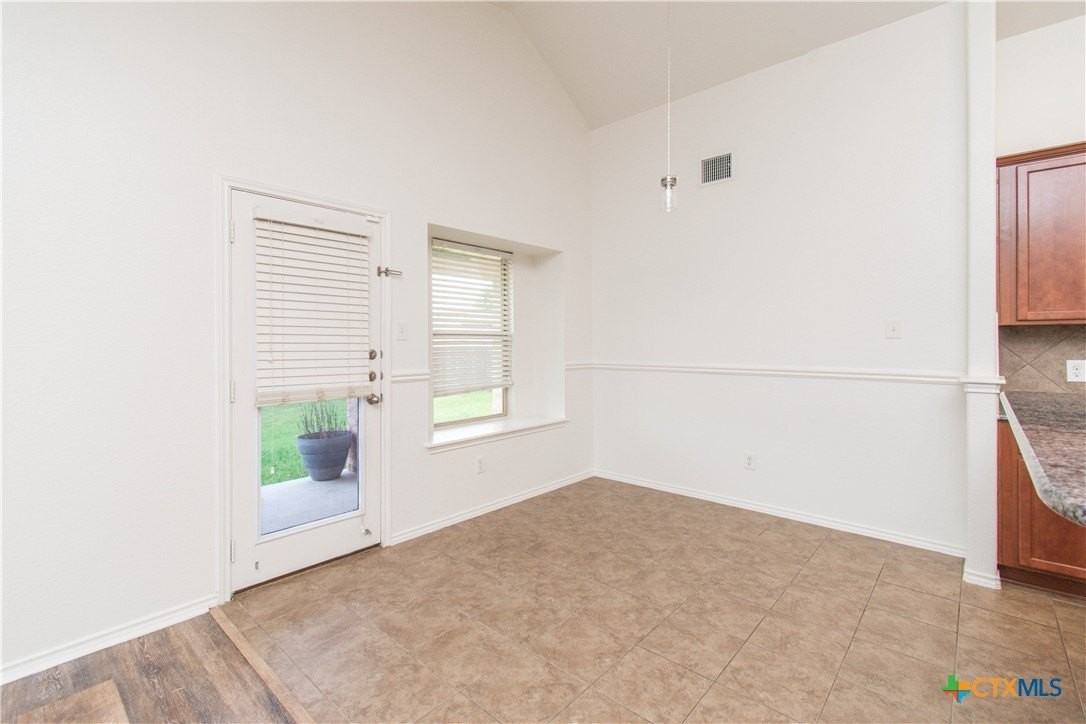 7003 Osbaldo Dr - Photo 6 of 23