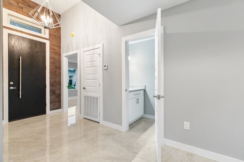 4 Augusta Dr - Photo 5 of 34