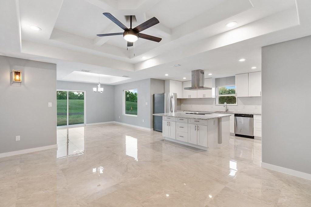 4 Augusta Dr - Photo 6 of 34