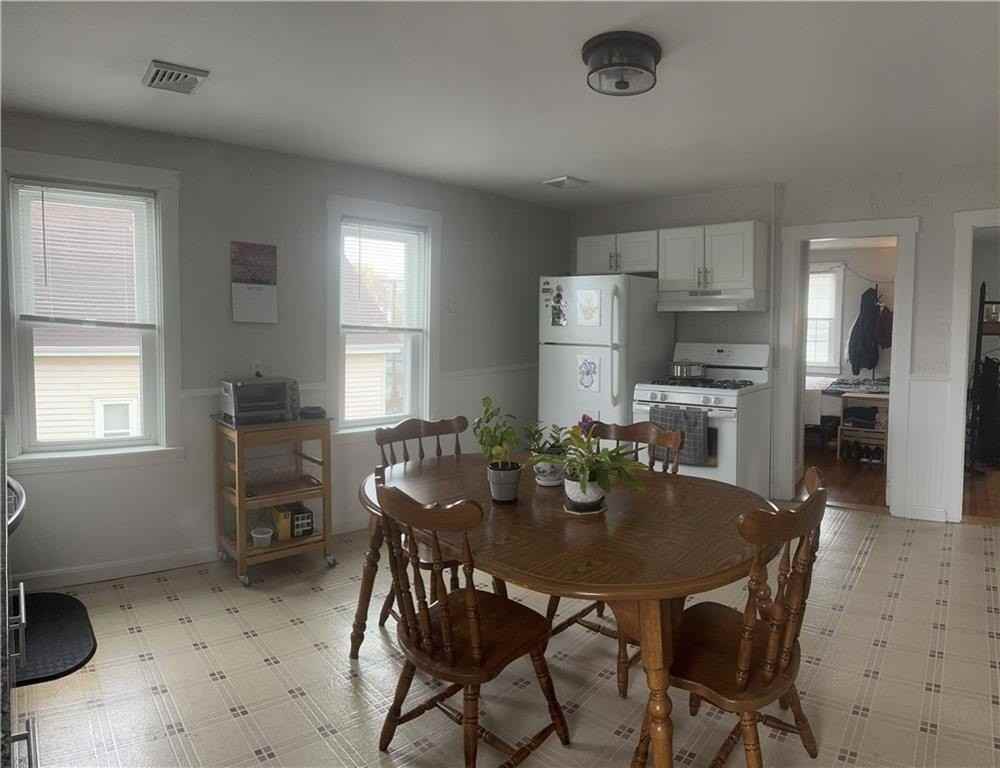 12 Third School St #3 - Photo 5 of 18