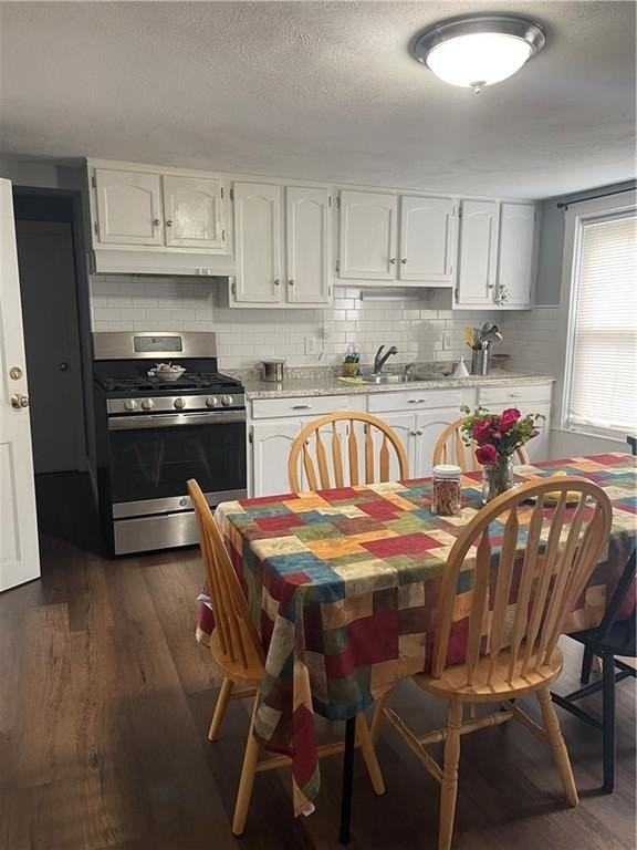 12 Third School St #2 - Photo 2 of 17