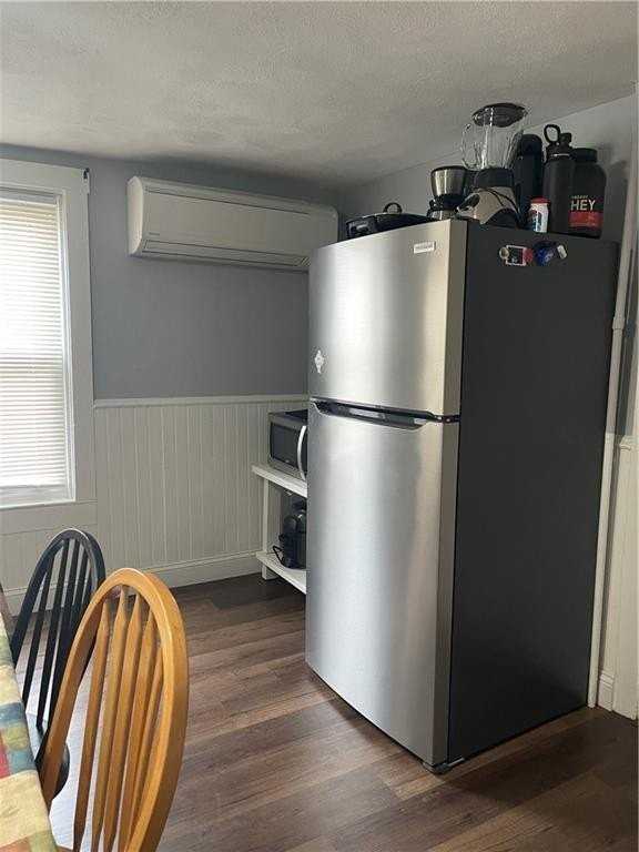 12 Third School St #2 - Photo 6 of 17