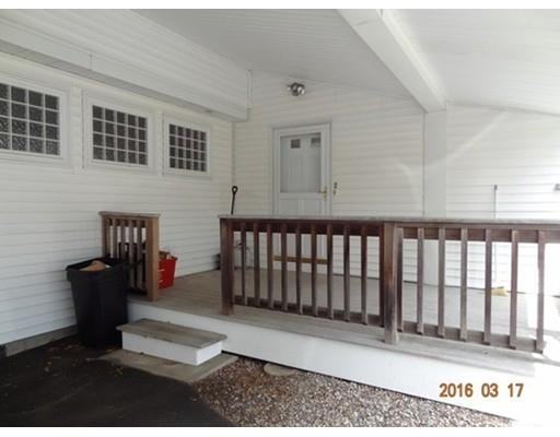 133 Middlesex St #B - Photo 3 of 19