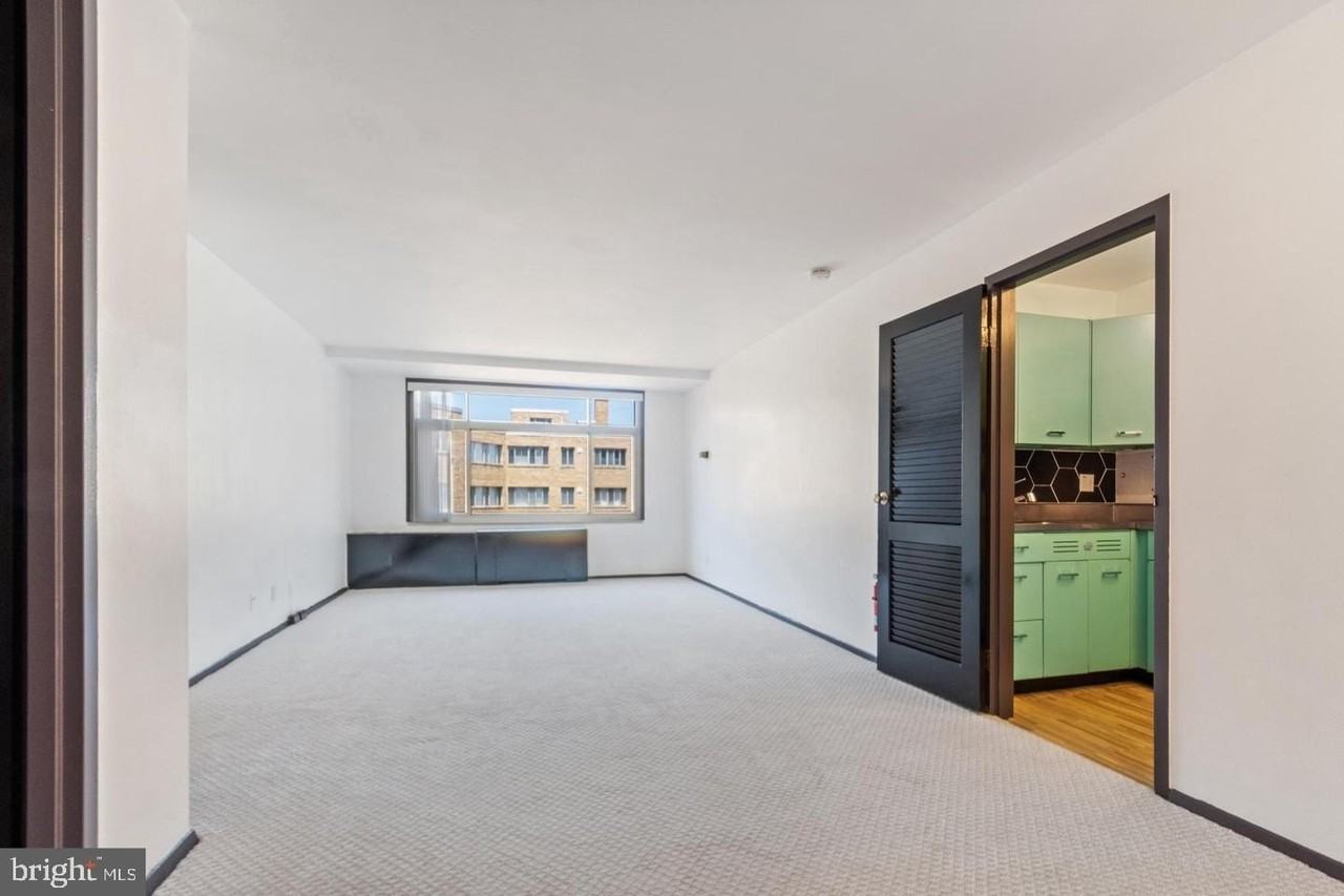 2401 H St Nw #815 - Photo 4 of 20