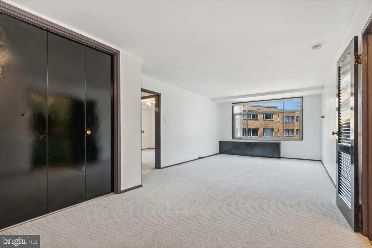 2401 H St Nw #815 - Photo 7 of 20