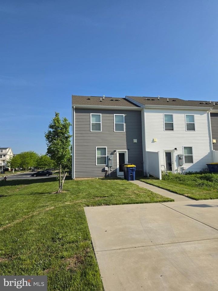 424 Ridgely Blvd - Photo 3 of 27