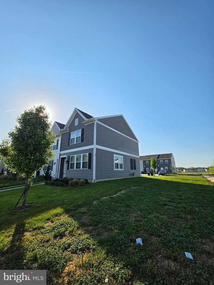 424 Ridgely Blvd - Photo 5 of 27
