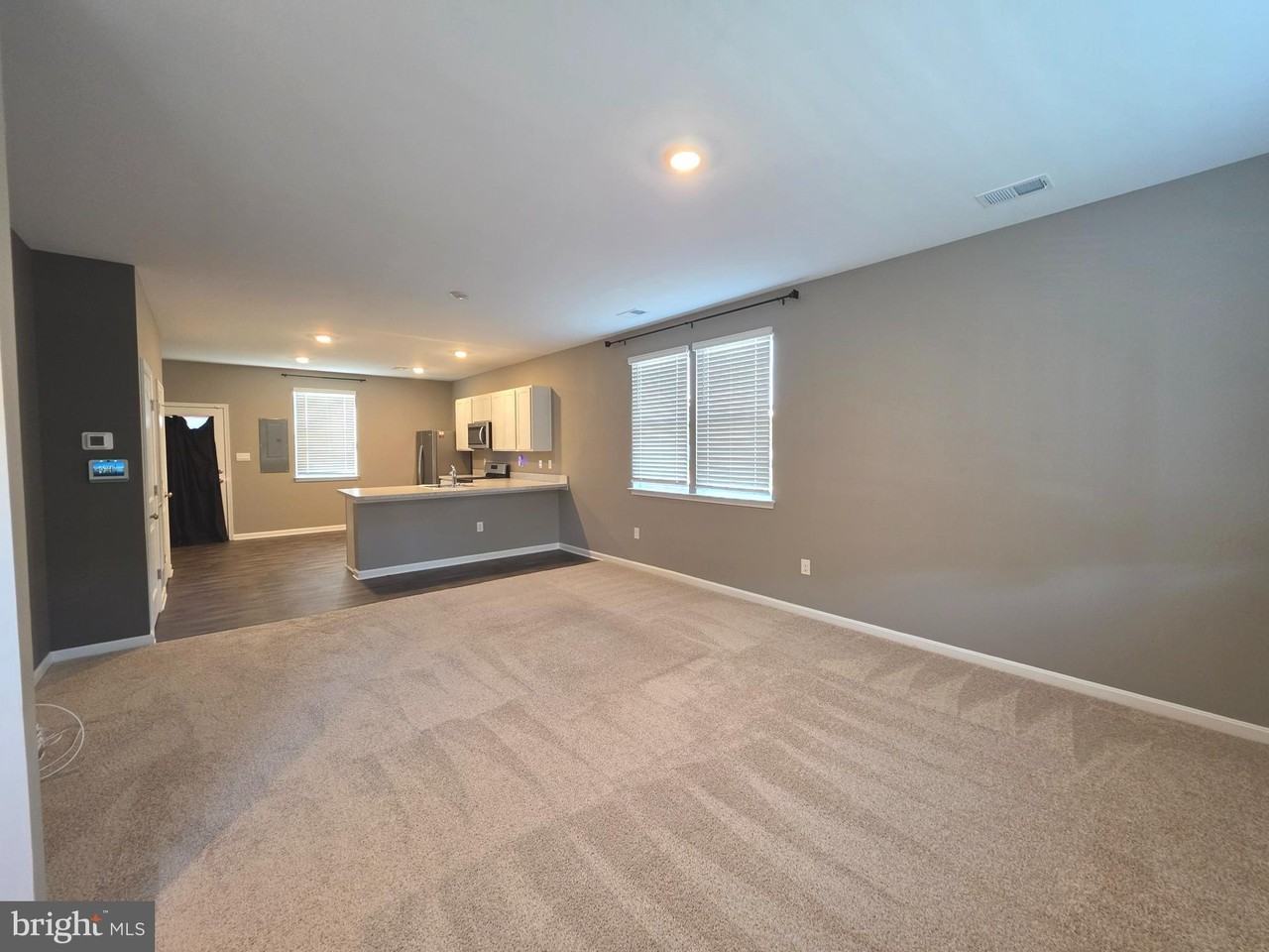 424 Ridgely Blvd - Photo 6 of 27
