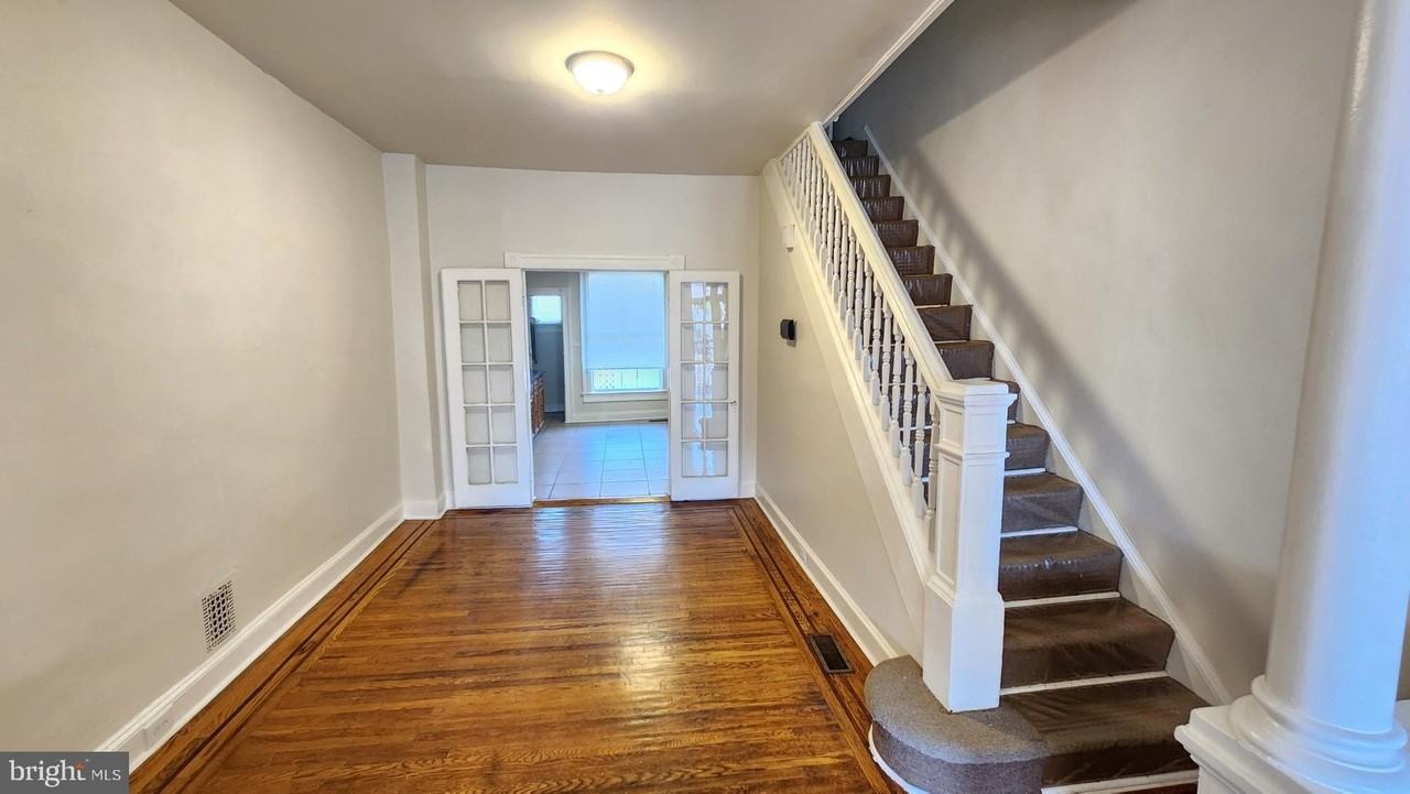 3216 W Belvedere Ave - Photo 3 of 12