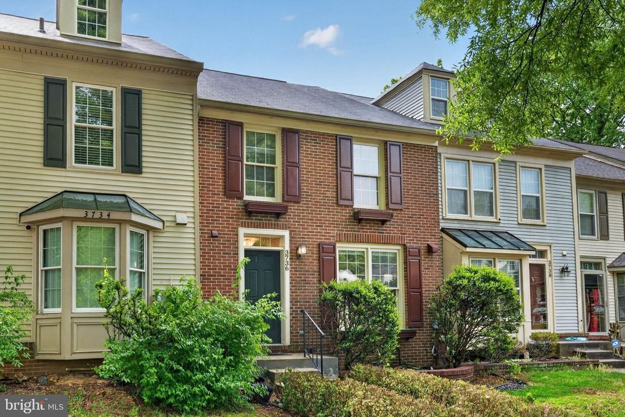 3736 Angelton Ct - Photo 2 of 32