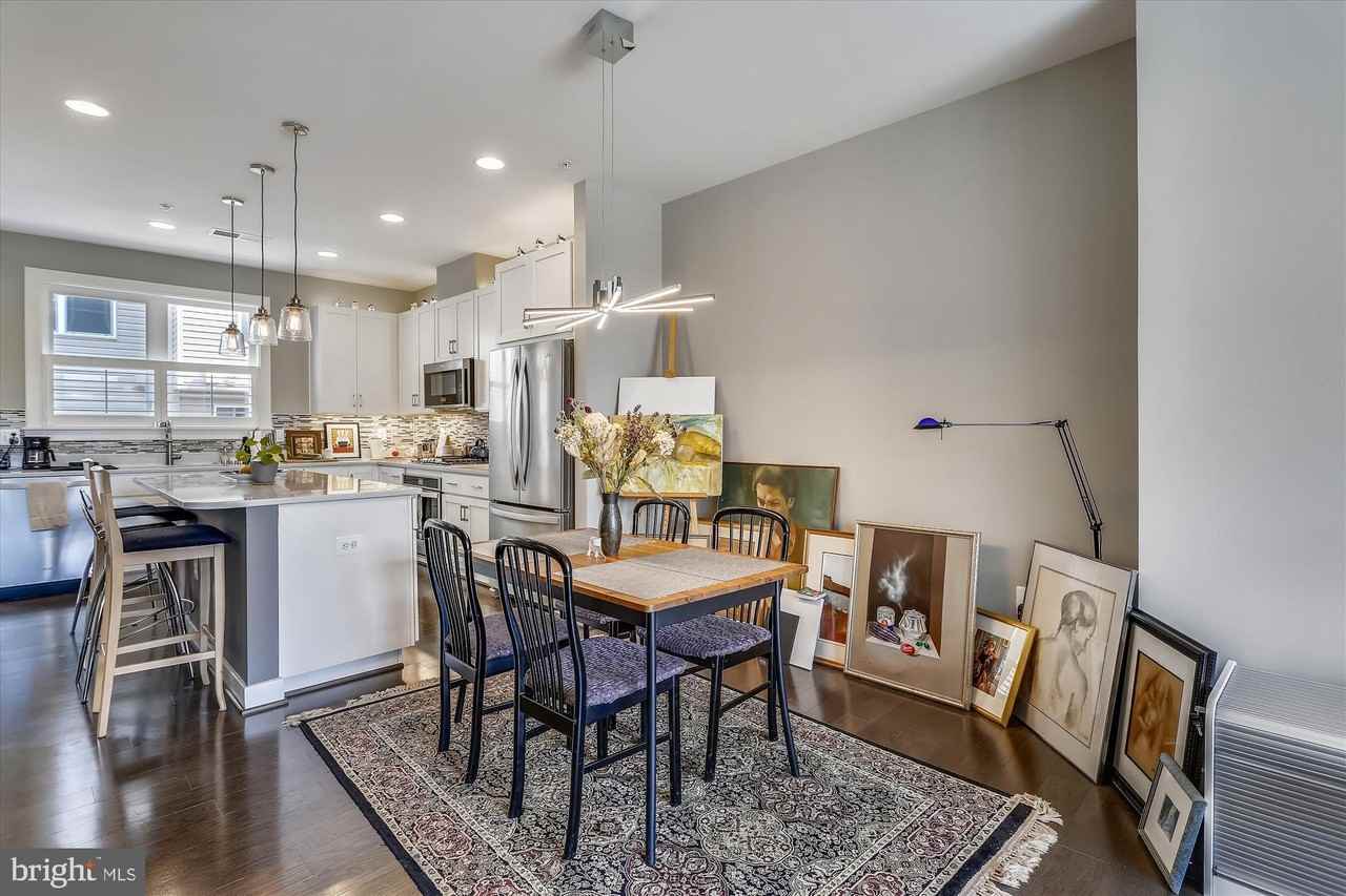 8052 Red Hook St - Photo 5 of 26