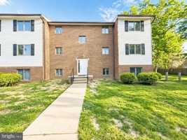 featured image of 22026 Gloucester Ct #A8