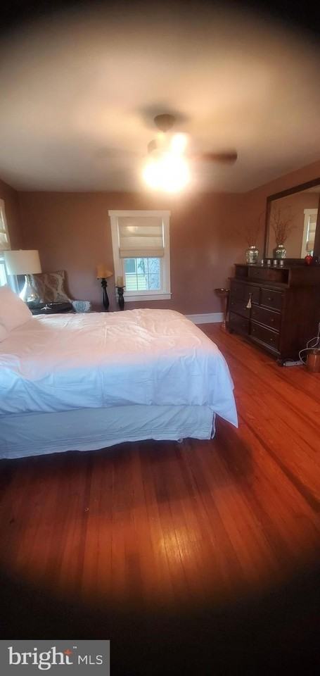 127 S Warner St - Photo 7 of 10