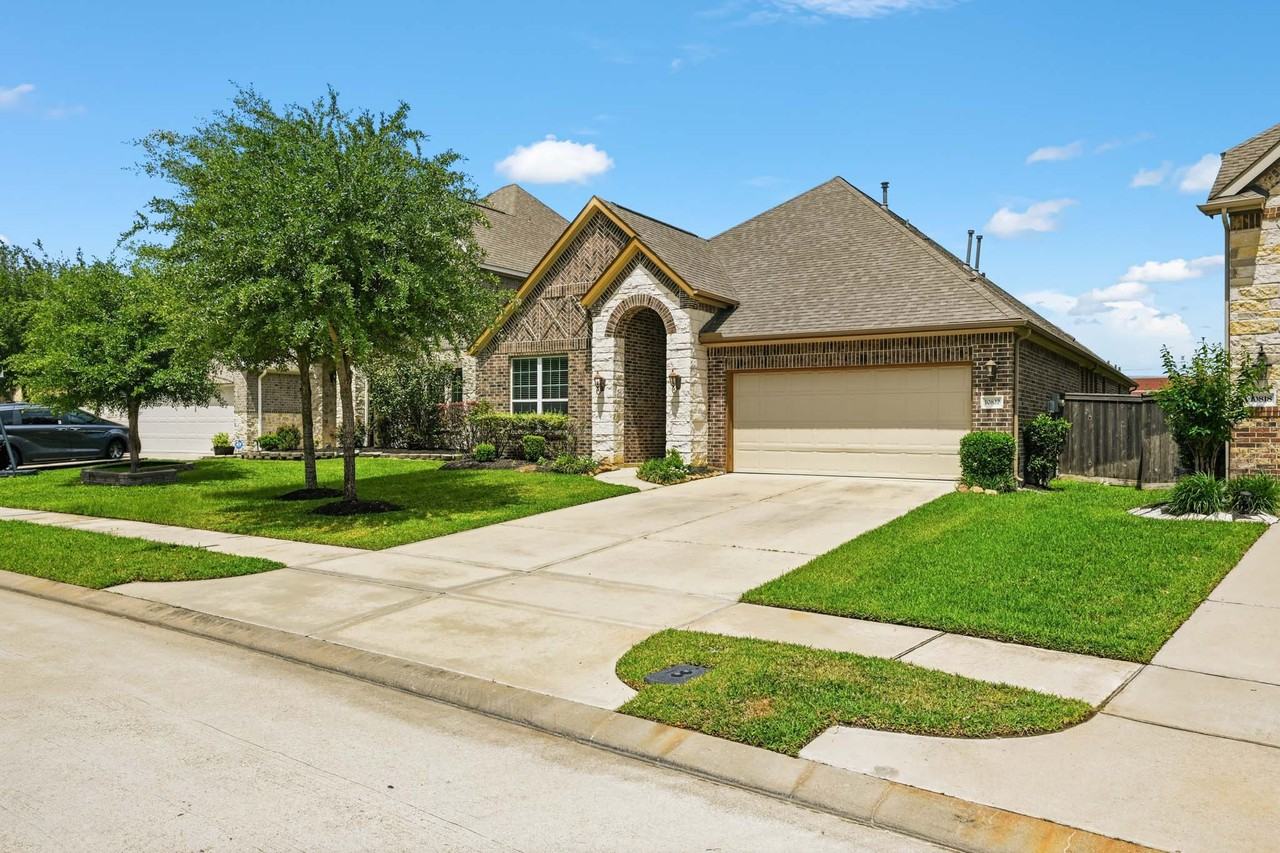 10822 Gates Randal Ct #1 - Photo 2 of 42