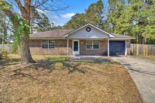 342 Ne Sheila Dr #1 - Photo 1 of 1