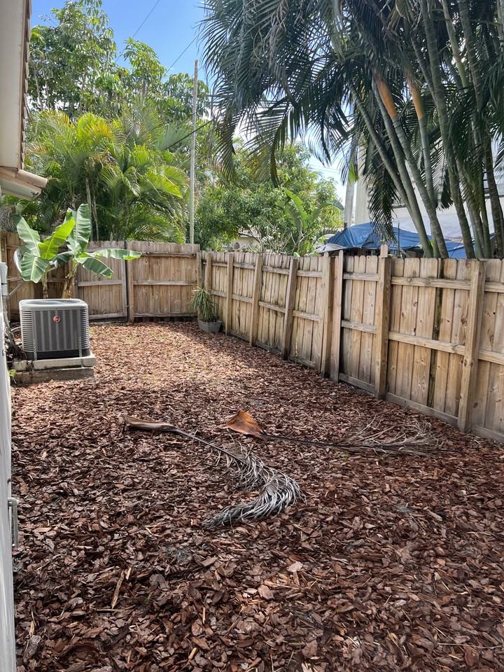 1114 Ne 16th Pl #3 - Photo 7 of 7