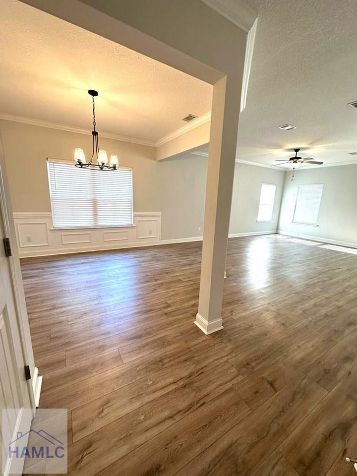 156 Hamlet Ct #1 - Photo 3 of 29