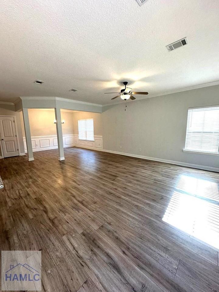 156 Hamlet Ct #1 - Photo 6 of 29