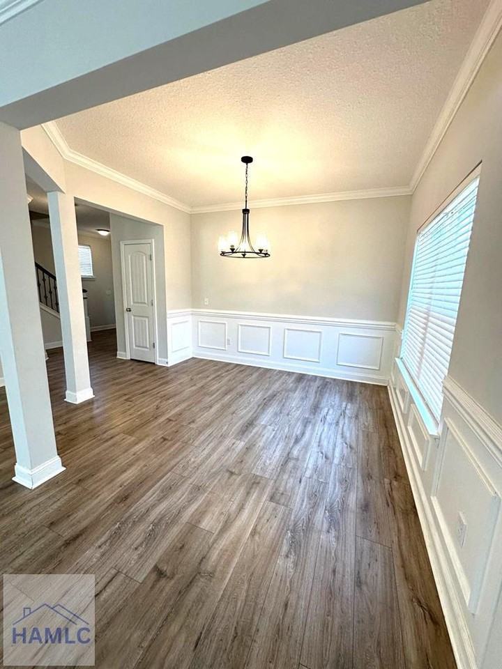 156 Hamlet Ct #1 - Photo 7 of 29