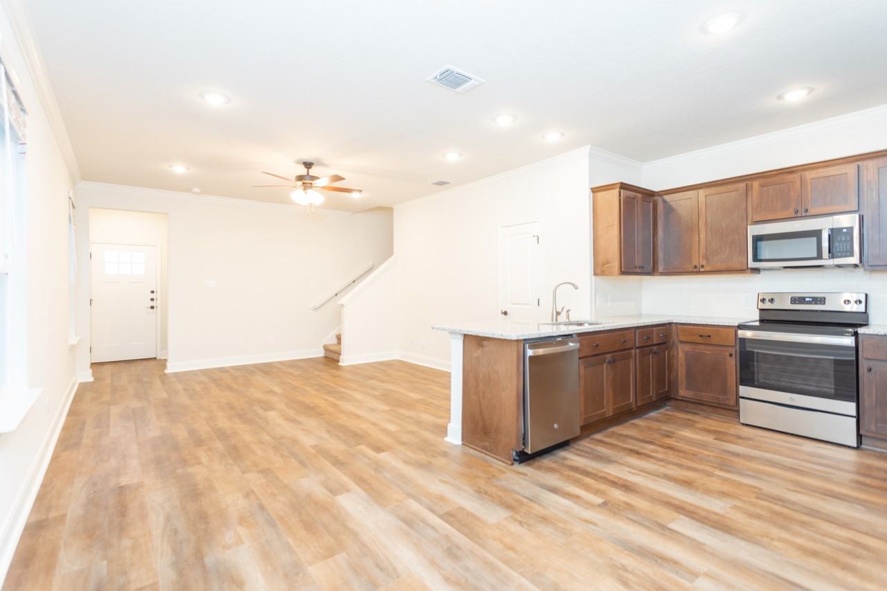 13902 Enzo Gate-New - 102 #102 - Photo 5 of 18